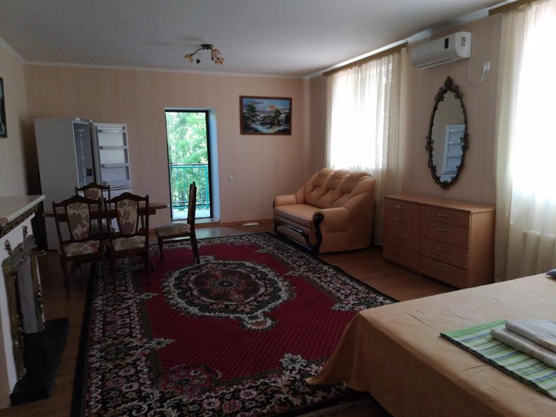 Apartments Kamanina Street Одесса Экстерьер фото